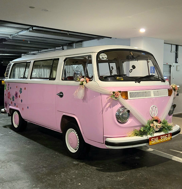7-seater-volkswagen-kombi-t2-bus-pinky