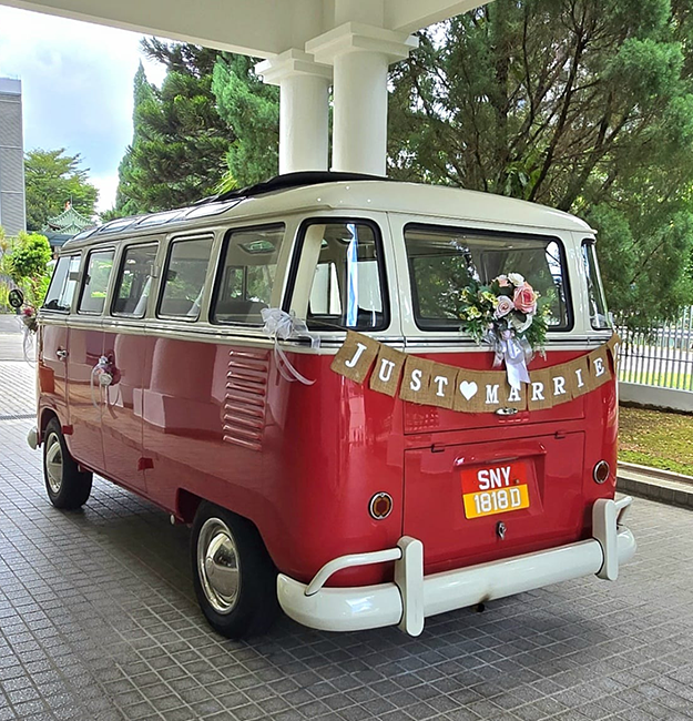 two-tone-red-cream-volkswagen-kombi-t1-bus-sambal