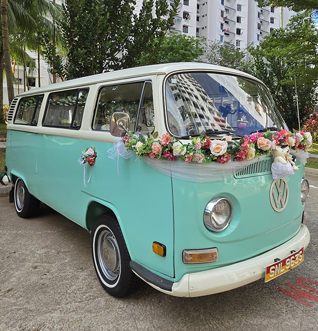 volkswagen-kombi-t2-bus-tiffany-blue